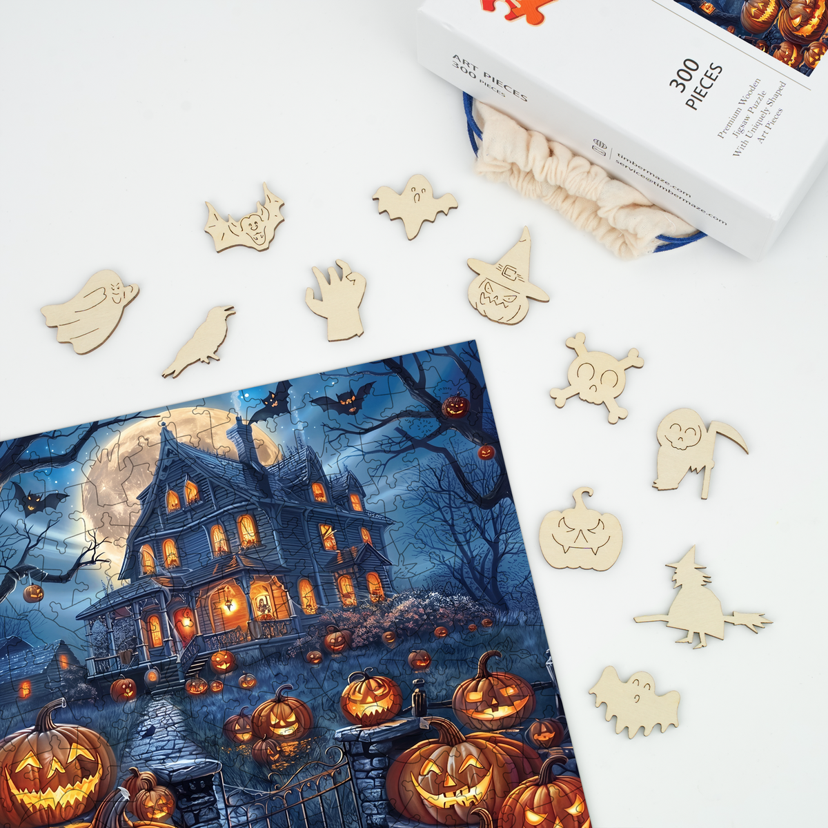 Pumpkin Manor - Wooden Jigsaw Puzzle